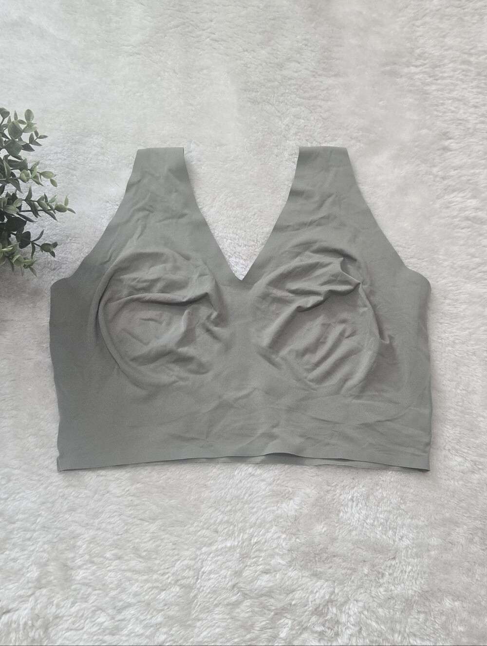 True & Co. Green Body V-Neck Seamless Wireless Buttery Soft Bralette, Size 2X